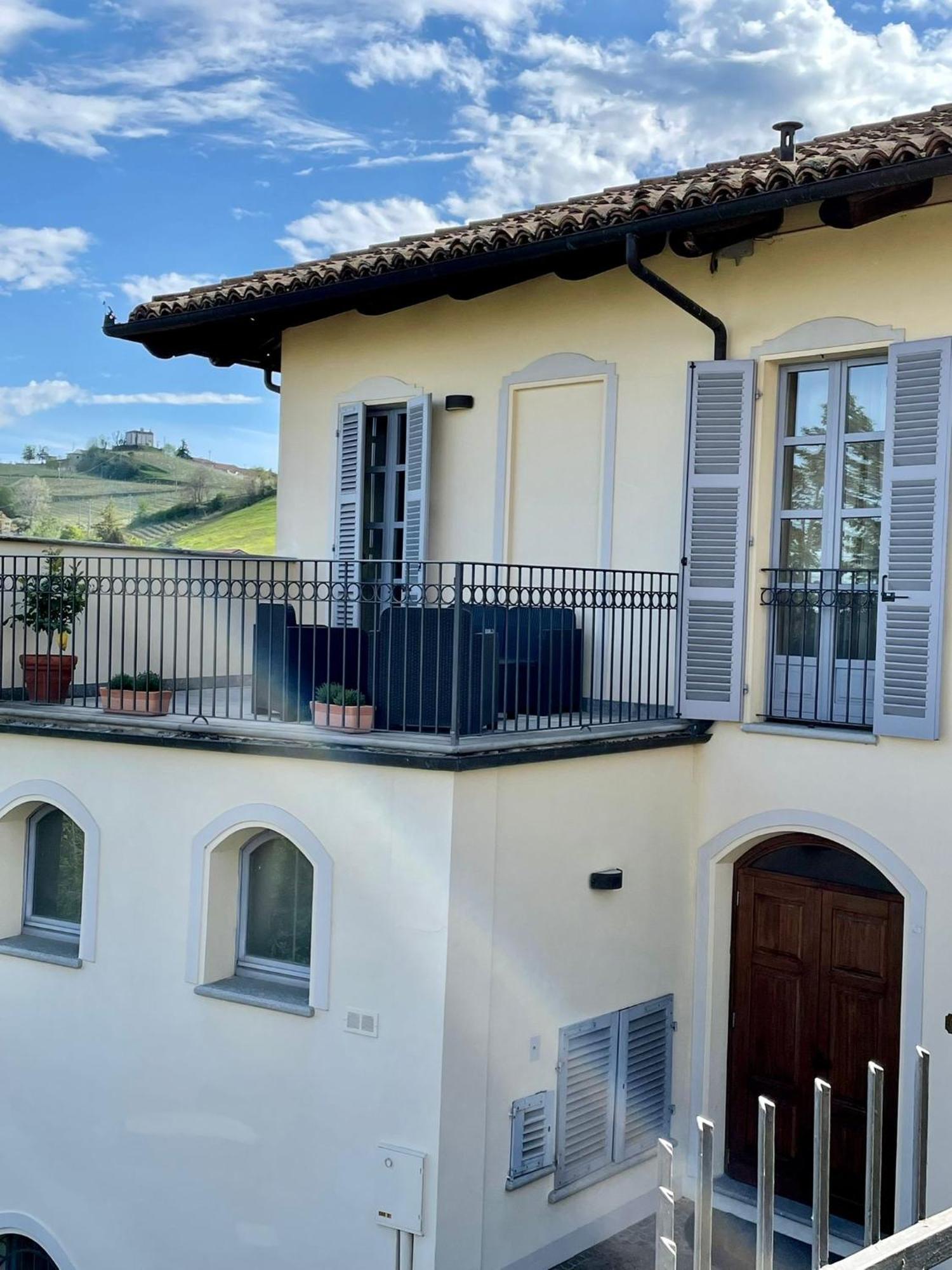 Albergo Castiglione Langhe 郎世宁蒂内拉 外观 照片