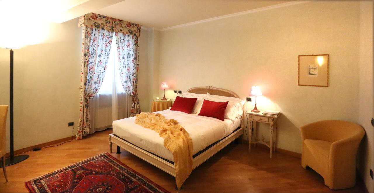 Albergo Castiglione Langhe 郎世宁蒂内拉 外观 照片