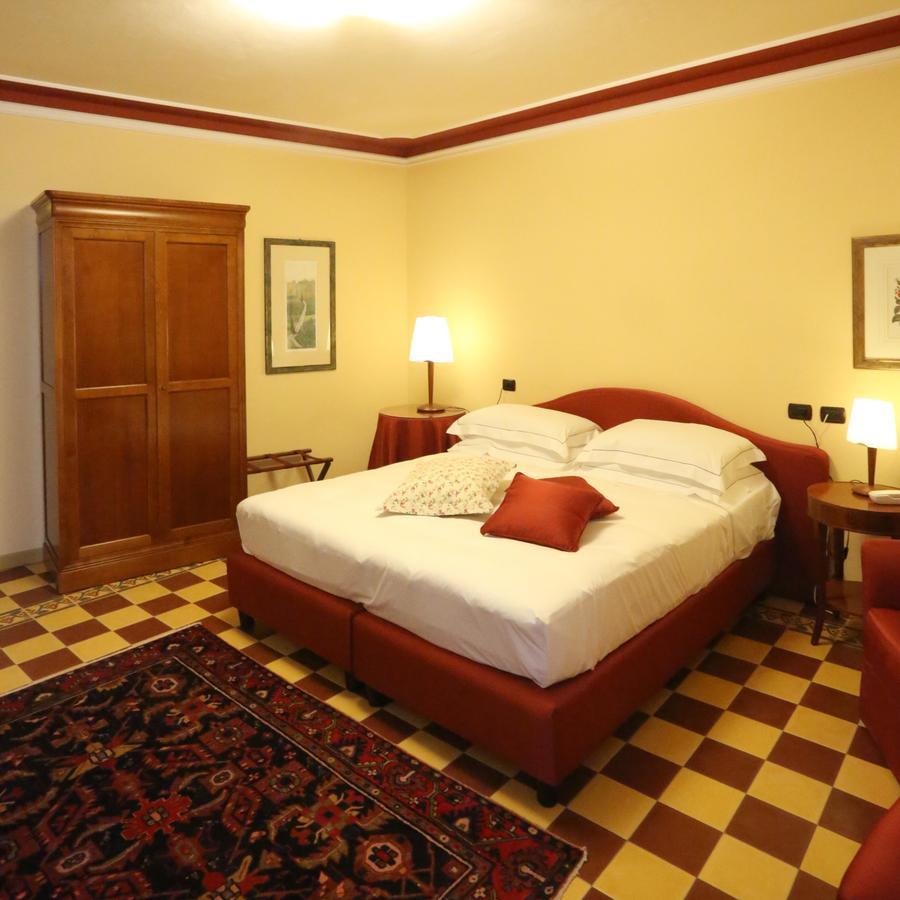 Albergo Castiglione Langhe 郎世宁蒂内拉 外观 照片
