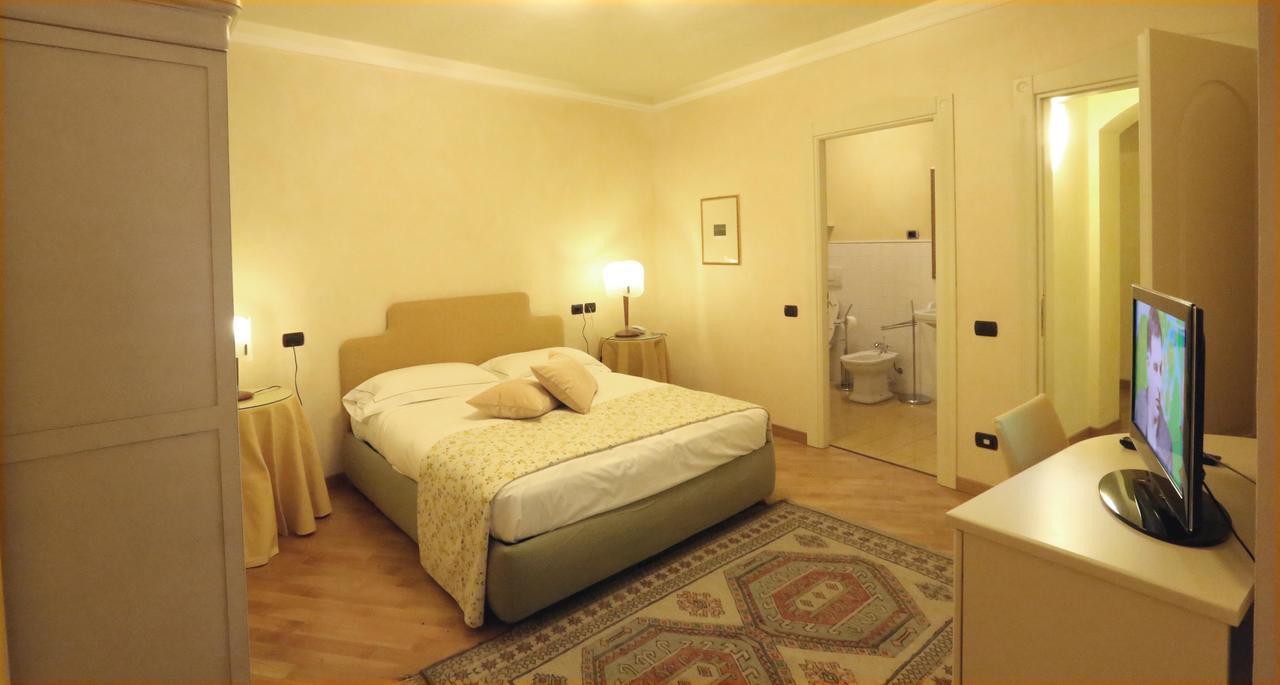 Albergo Castiglione Langhe 郎世宁蒂内拉 外观 照片