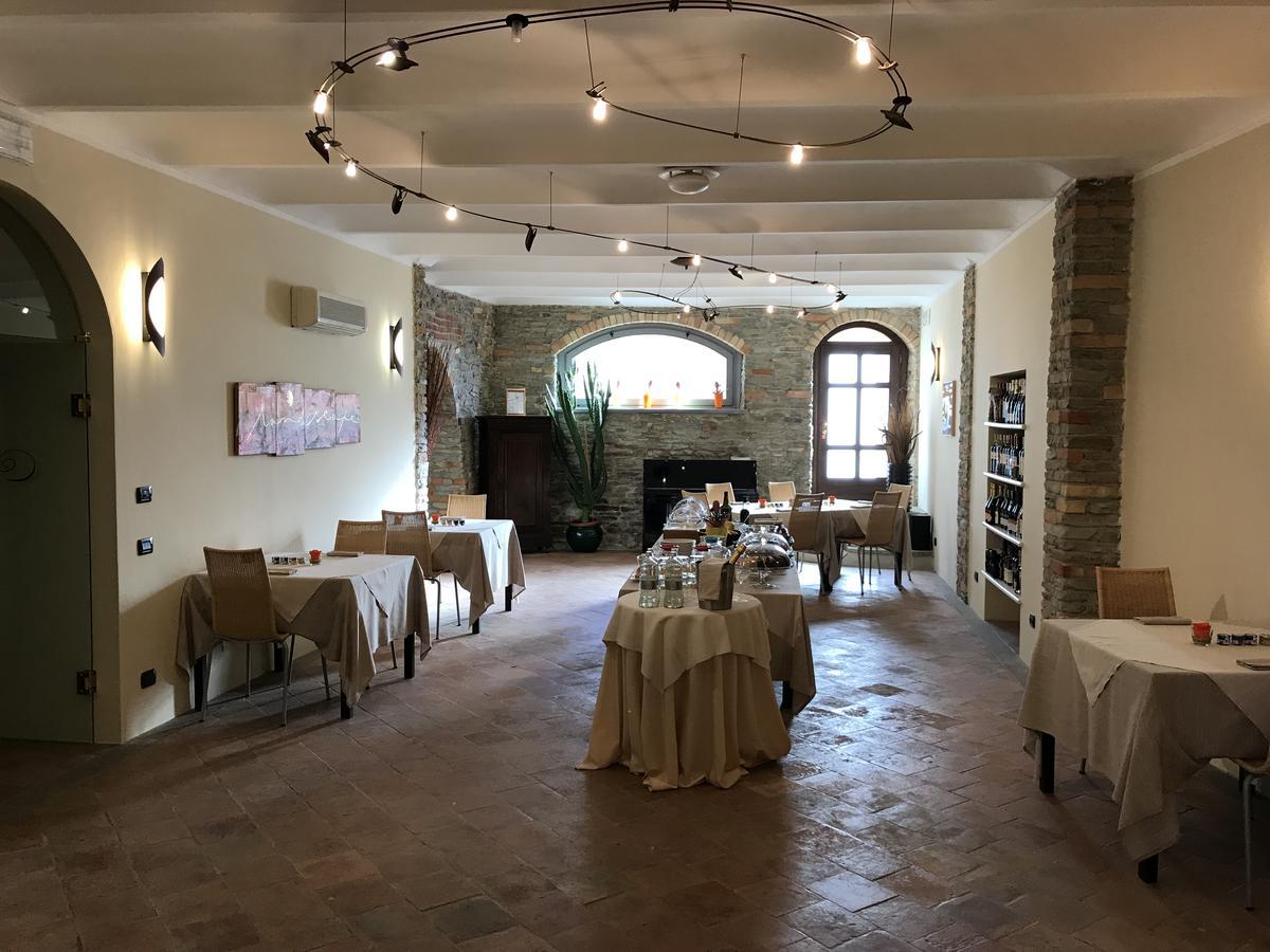 Albergo Castiglione Langhe 郎世宁蒂内拉 外观 照片