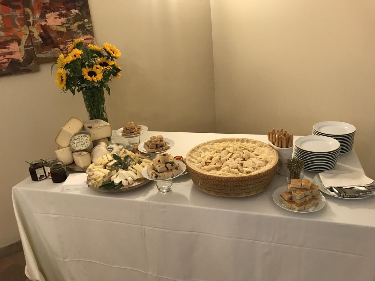 Albergo Castiglione Langhe 郎世宁蒂内拉 外观 照片